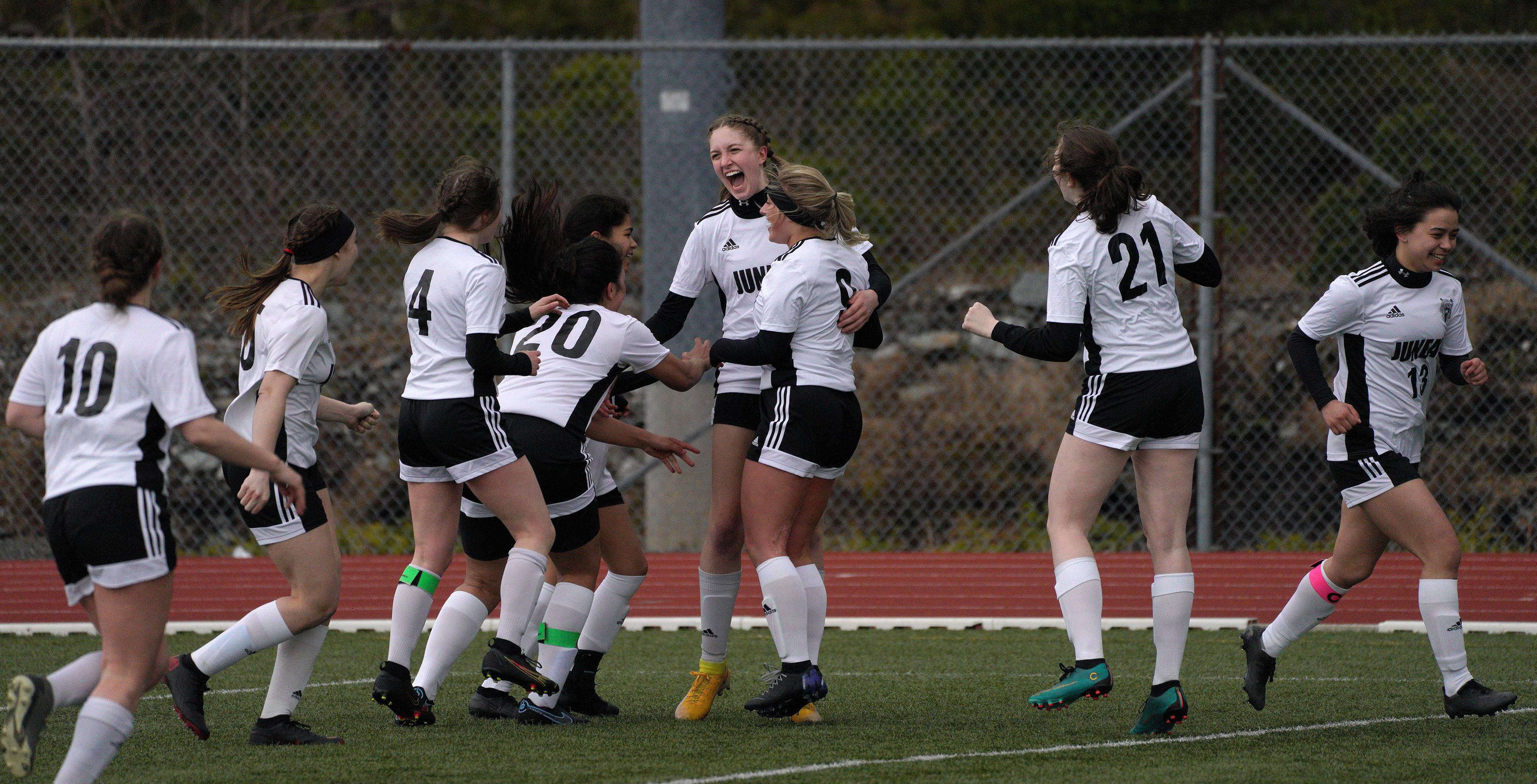 Kayhi juneau douglas soccer 040122 04